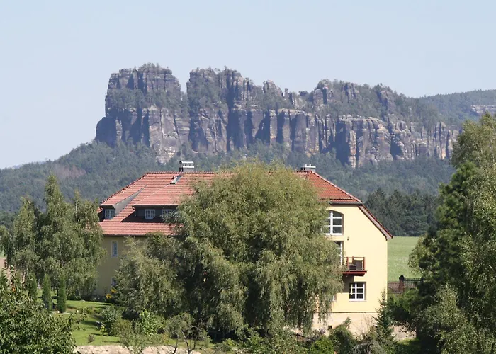 Haus Of Lords كورورت غوريتش